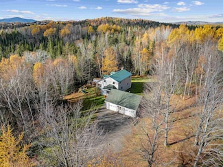 464 Bungy Rd, Colebrook, NH 03576