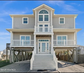 1318 N New River Dr, Surf City, NC 28445