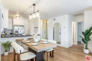 10751 Wilshire Blvd Unit 1106, Los Angeles, CA 90024