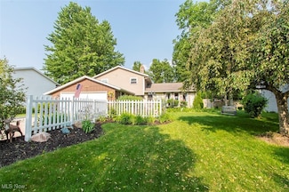 1623 Devonshire Dr, Brunswick, OH 44212