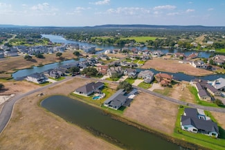 105 Blue Heron Dr, Kingsland, TX 78639