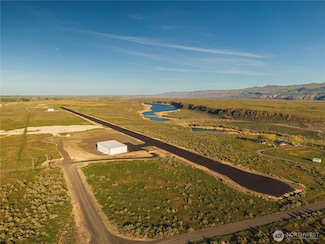 0 Red Rock Field Unit NWM2381752, Royal City, WA 99357