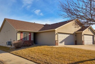 3101 SE Turnberry Dr, Ankeny, IA 50021