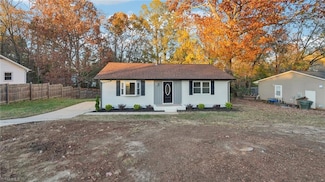 514 Clark Ave, Greensboro, NC 27406