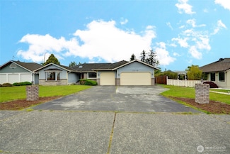 8213 75th St NE, Marysville, WA 98270