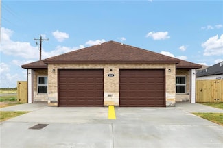 2530 N Valley Cir Unit B, La Feria, TX 78559