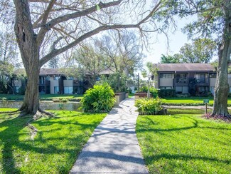 750 N Village Dr N Unit 105, Saint Petersburg, FL 33716