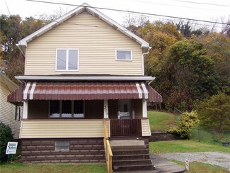 308 Quay St, Vandergrift, PA 15690