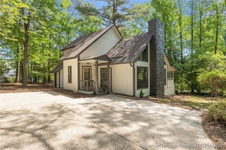 5610 Waters Edge Dr, Fayetteville, NC 28314