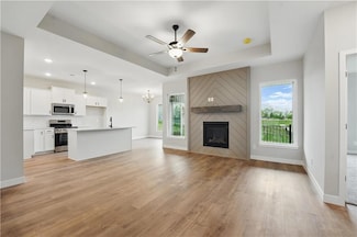 2433 NW Sunnyvale Ct, Blue Springs, MO 64015