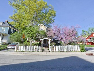 28 Oak St, Beacon, NY 12508