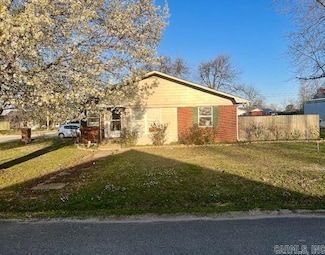 208 N 4th St, Marmaduke, AR 72443