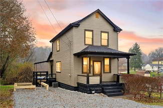 9 Short St, Elrama, PA 15038