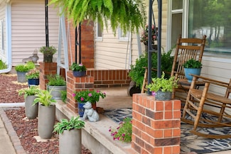 1713 W Main St, Chanute, KS 66720