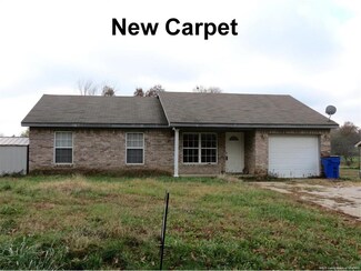 665 Heuser St NE, Palmyra, IN 47164