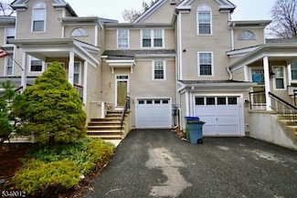 23 Rushmore Ln, Hackettstown, NJ 07840