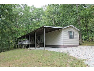 9115 E Northshore Dr, Unionville, IN 47468
