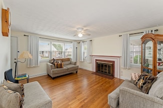 45 Cedarcrest Dr, Pawtucket, RI 02861