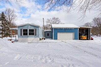 1825 34th St, Allegan, MI 49010