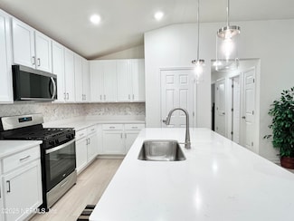 354 Boulder Ln, St. Johns, FL 32259