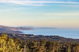 252 E Mountain Dr, Santa Barbara, CA 93108