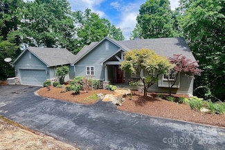 180 High Road Overlook, Hendersonville, NC 28739