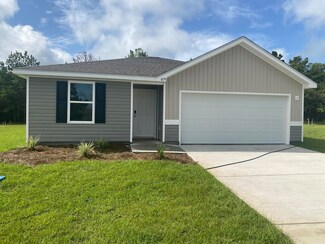 879 Graysen Ln, Defuniak Springs, FL 32435