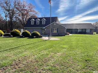 11619 E Radisson Rd, Mount Vernon, IL 62864