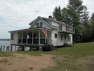 10 Dochet Ln, Robbinston, ME 04671