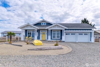 1639 Harbor Seal Dr, Point Roberts, WA 98281