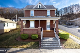 917 Mifflin St, Saxton, PA 16678