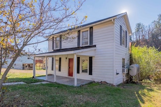 4033 Brookmont Rd, Pulaski, VA 24301