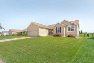 1708 Quail Run Ln, Cedar Falls, IA 50613