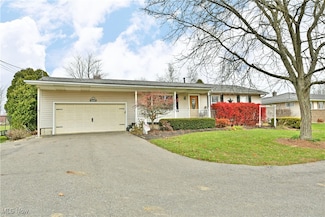 1049 Wilson Sharpsville Rd, Cortland, OH 44410