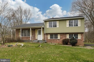 2097 Stewart Dr, Hatfield, PA 19440