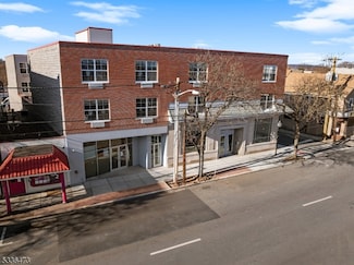 1 Center St Unit 201, Clifton, NJ 07011