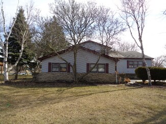 29W155 Spring Lake Dr, Naperville, IL 60564