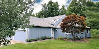 1558 Iris Glen Dr, Twinsburg, OH 44087