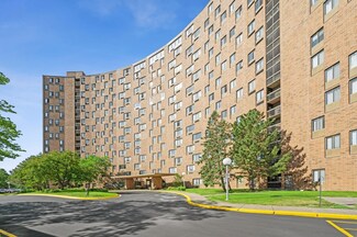 1181 Edgcumbe Rd Unit 1608, Saint Paul, MN 55105