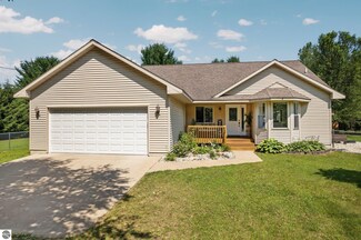 401 Indiana Ave, Cadillac, MI 49601