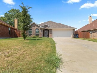 8104 Elvis Ct, Fort Worth, TX 76134