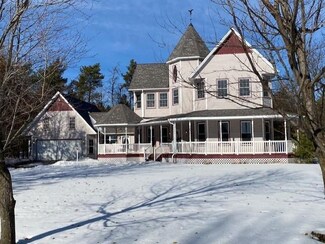 5008 Chickadee Ln, Stevens Point, WI 54482