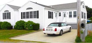 7 Eaton Rd, Fairhaven, MA 02719