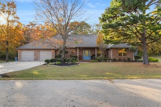 105 Forest Ridge, Poteau, OK 74953