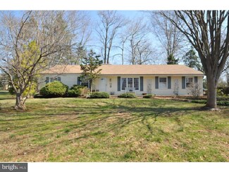 1347 Harris Rd, Dresher, PA 19025