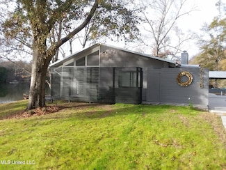 683 Cedar Hill Rd, Flora, MS 39071