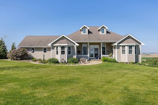 16348 Panoramic View, Sherrill, IA 52073