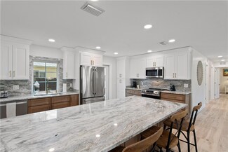 1085 29th St, Vero Beach, FL 32960