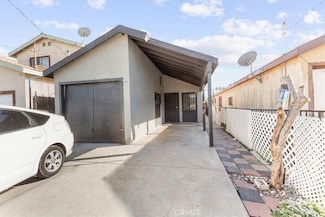 2272 E 105th St, Los Angeles, CA 90002