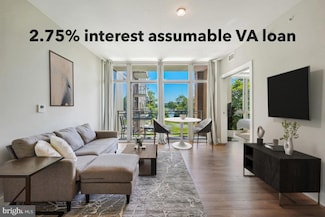 88 W V St SW Unit 204, Washington, DC 20024